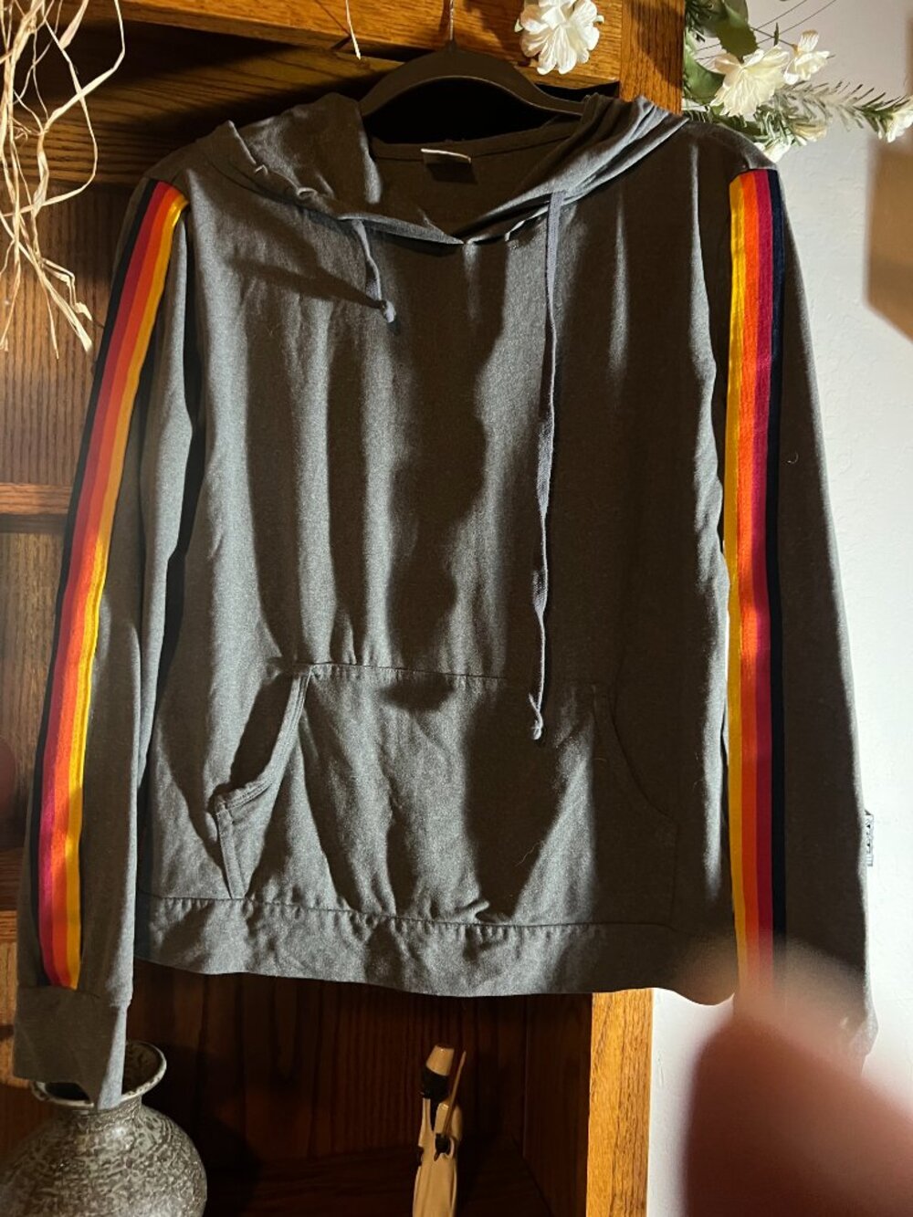 Retro Hoodie - Picture 3 of 4